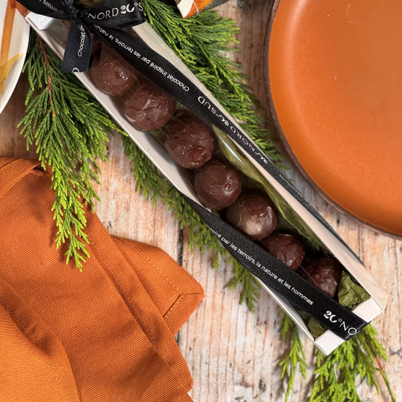 Écrin de 6 Marrons Glacés enrobés de chocolat Kokoa Kamili – Une tradition revisitée