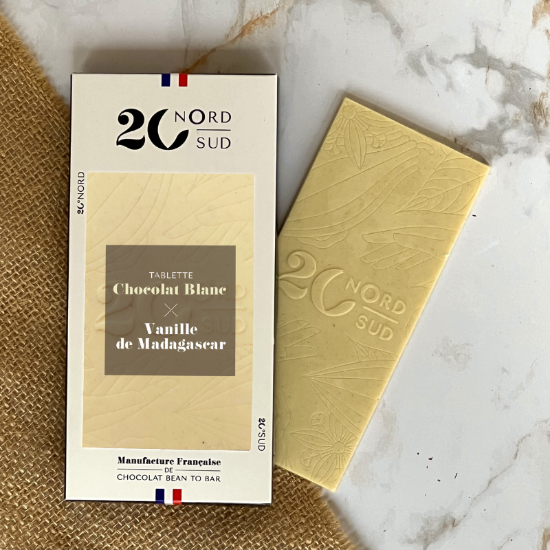 Tablette de chocolat blanc infusée à la vanille de Madagascar Tablette de chocolat blanc infusée à la vanille de Madagascar