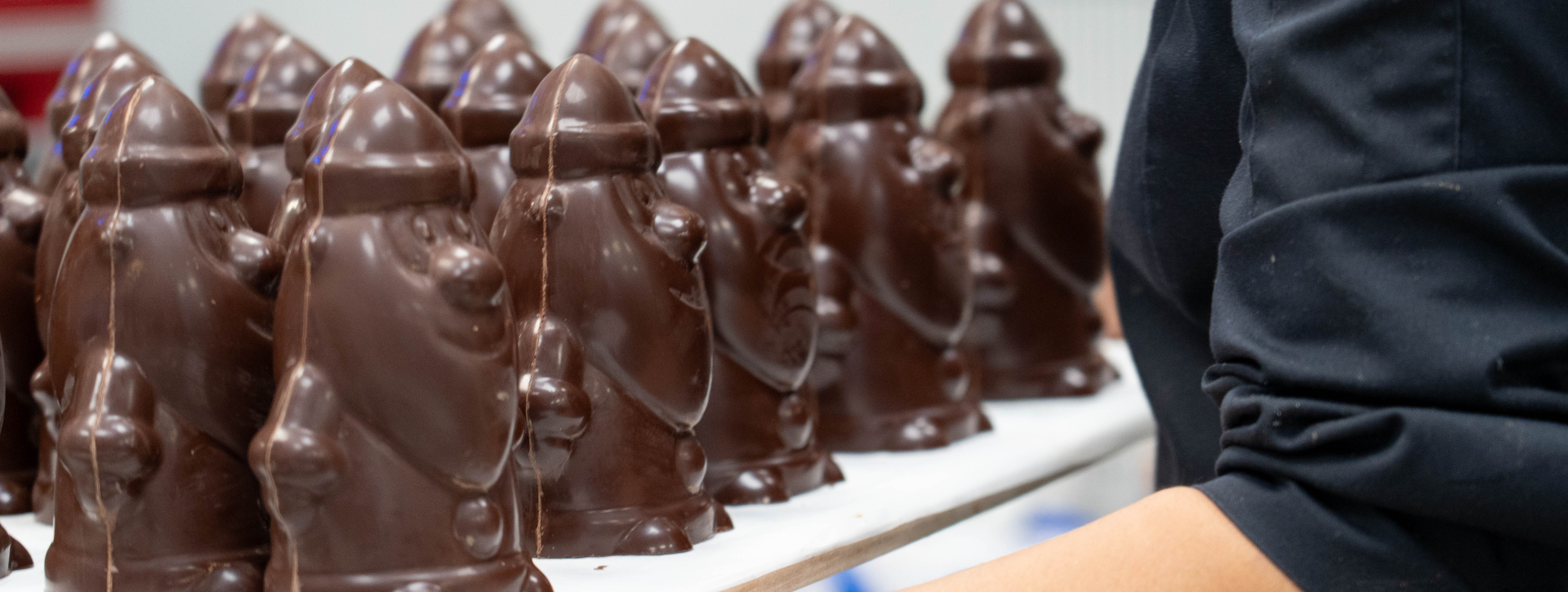 Père Noel en chocolat bean to bar en fabrication